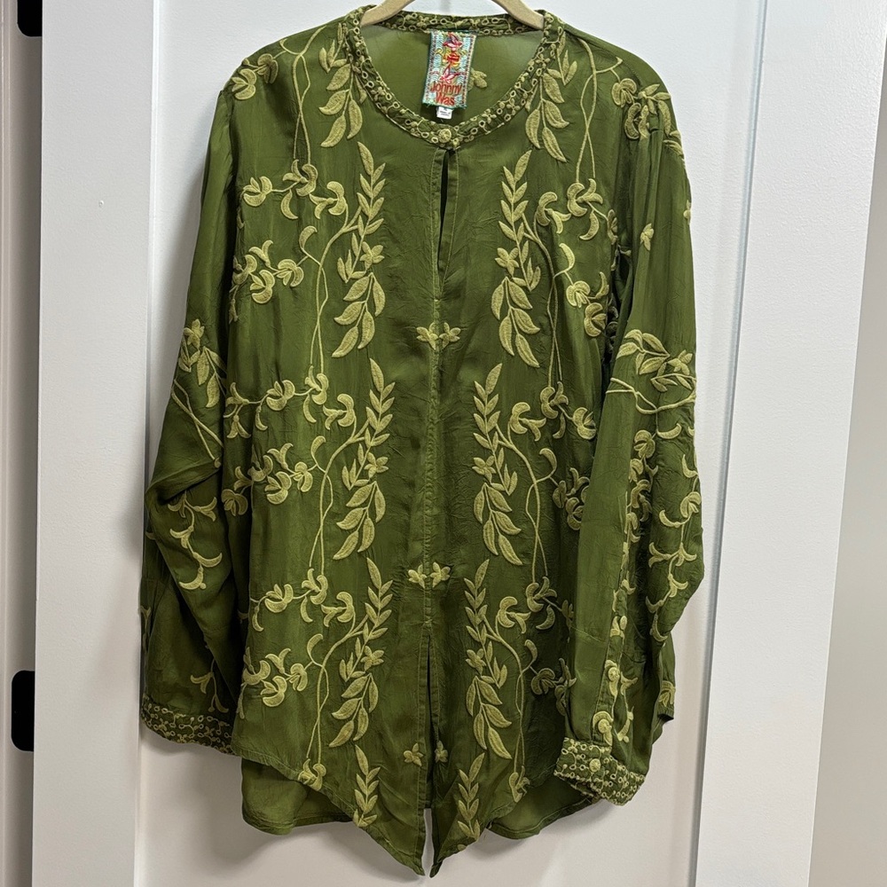 Johnny Was olive & light green Embroidered Blouse with tie front bottom XL